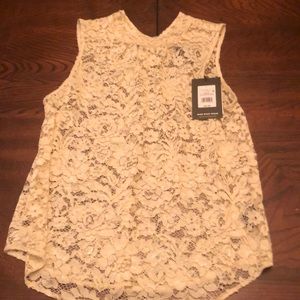 Women’s sleeveless lace top